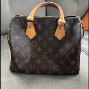 Louis Vuitton Speedy 25 ~ she’s a beauty!